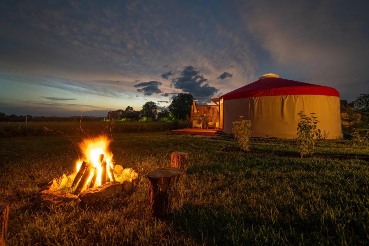 Izera Glamping Adults - Luksusowe Jurty&Spa Gajowka  Екстериор снимка